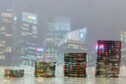 如何知曉期貨交易里不同合約的價格構(gòu)成？這些價格構(gòu)成因素如何相互作用？