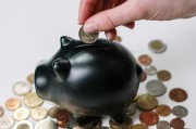 如何在美國市場中進行黃金交易？這種交易方式有哪些潛在的風險？