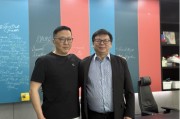 《亞洲銀行家》對(duì)話樂(lè)信CTO 陸勇：AI大模型如何激活樂(lè)信新質(zhì)生產(chǎn)力？
