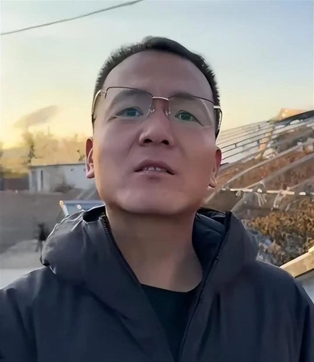 千萬(wàn)粉絲網(wǎng)紅潘宏賬號(hào)內(nèi)容清空！下架所有視頻