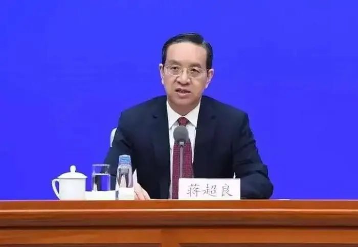 湖北省委連夜開會(huì)：堅(jiān)決擁護(hù)黨中央決定