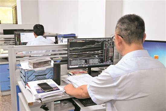 成交接連放量，誰在爆買A股？