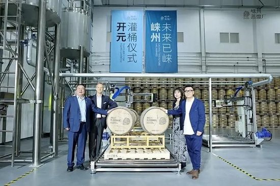 上海雞尾酒老板，一把套現14個億